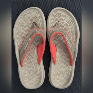 Men's Columbia Sun Flip Flip Flops. Size 8